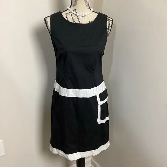 Hope & Honey Dresses | .119 Hope & Honey Black White Aline Mini Dress Non-Functional Pocket | Color: Black/White | Size: 6 | Naniefalcon's Closet